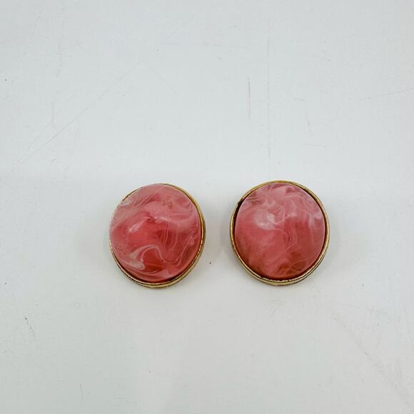 Kramer Vtg Pink White Marbled Lucite Pyramid Clip On Earrings Gold Tone Metal - Picture 10 of 10